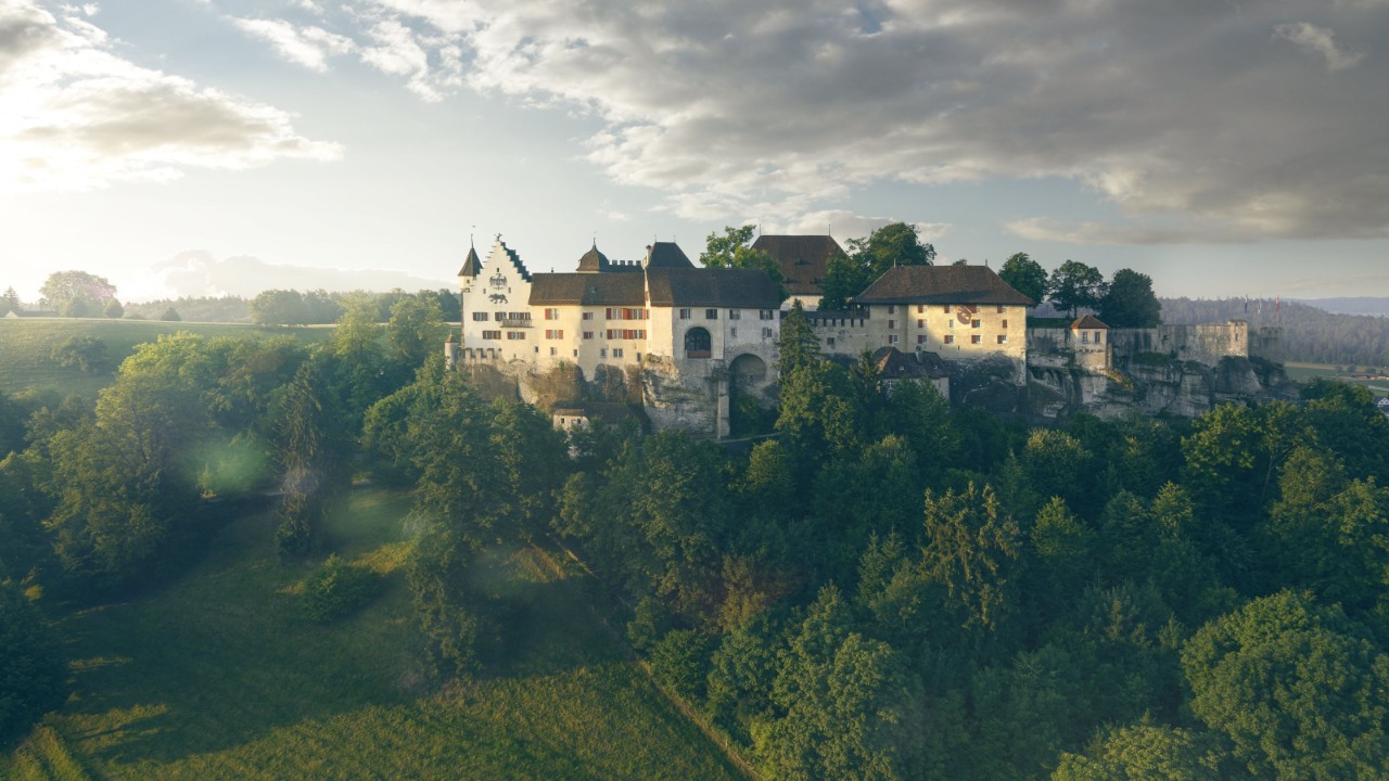 Bild von Schloss Lenzburg.