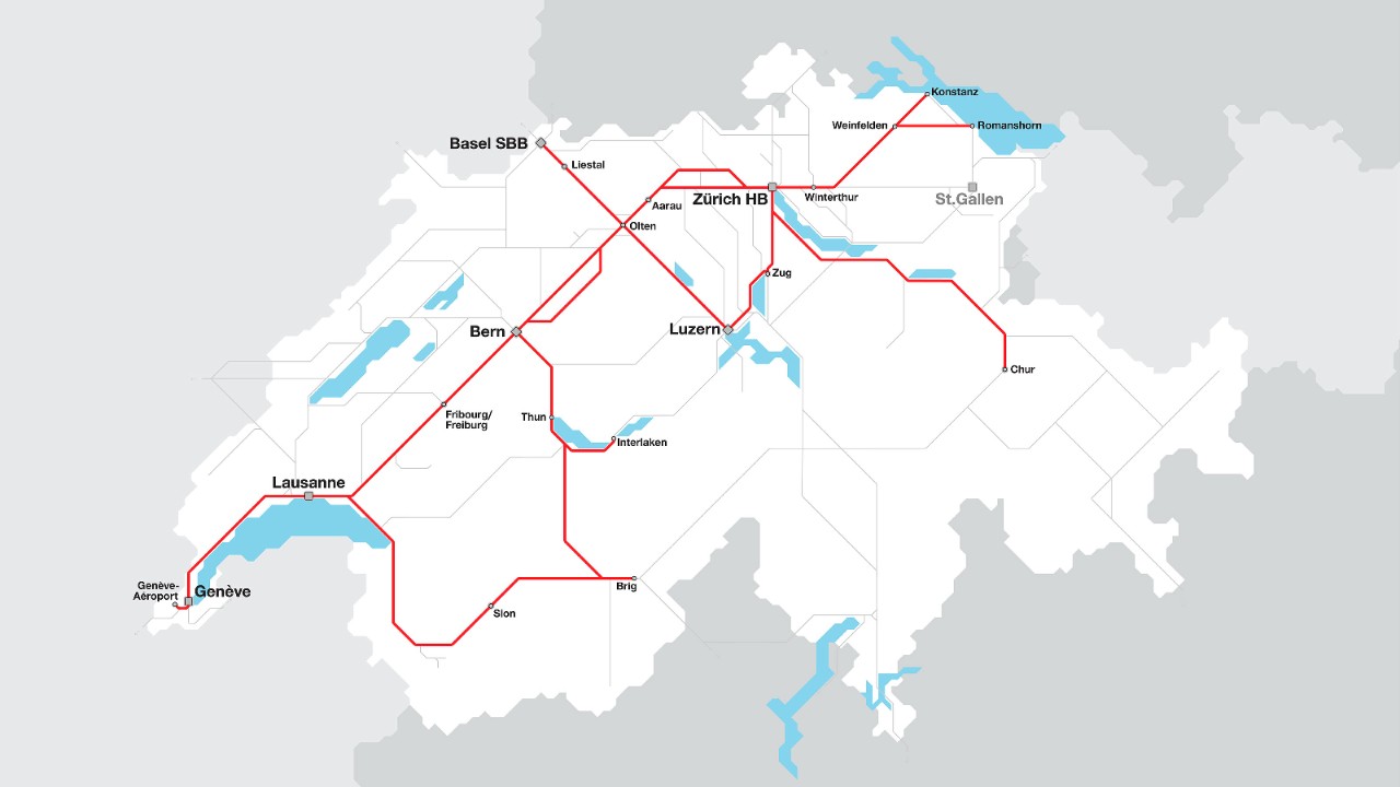 L’IC2000 circule principalement sur les lignes Romanshorn–Zürich–Bern–Brig/Interlaken, Basel–Bern–Brig/Interlaken, Genève–Brig, Genève–Bern–Luzern, Zürich–Konstanz et Zürich–Chur.