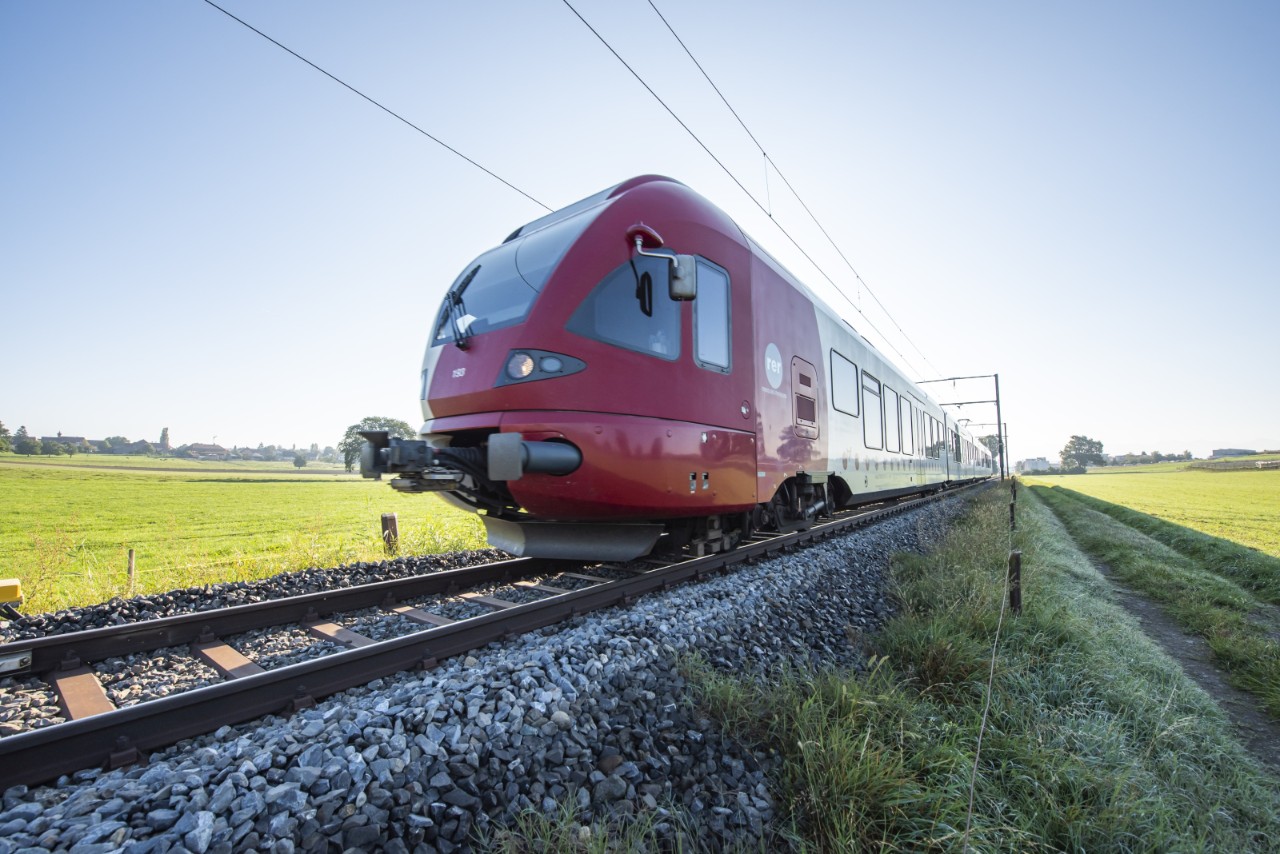 Rames FLIRT TPF voie normale.